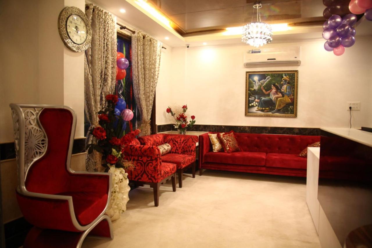 Hotel Dev Residency Vrindāvan Zewnętrze zdjęcie